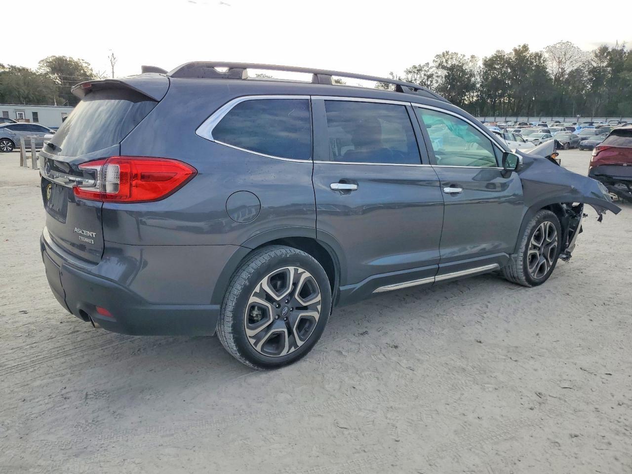 2023 Subaru Ascent Touring - Image 3
