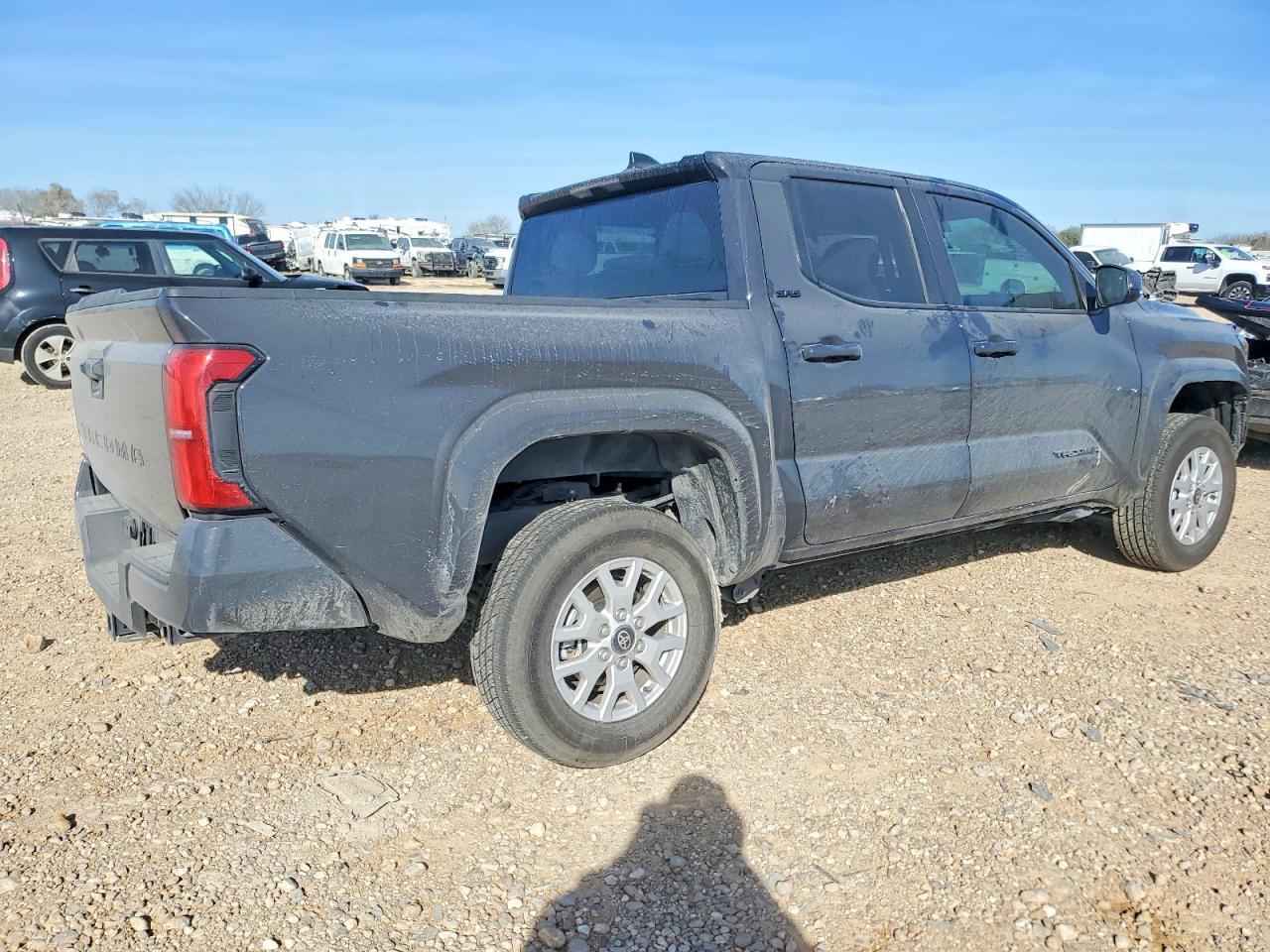 2025 Toyota Tacoma Double Cab - Фото 3