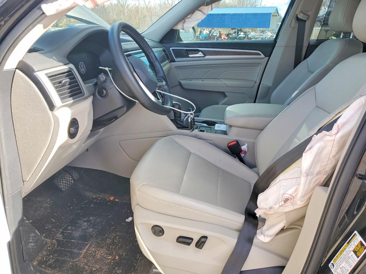 2022 Volkswagen Atlas Se - Фото 7