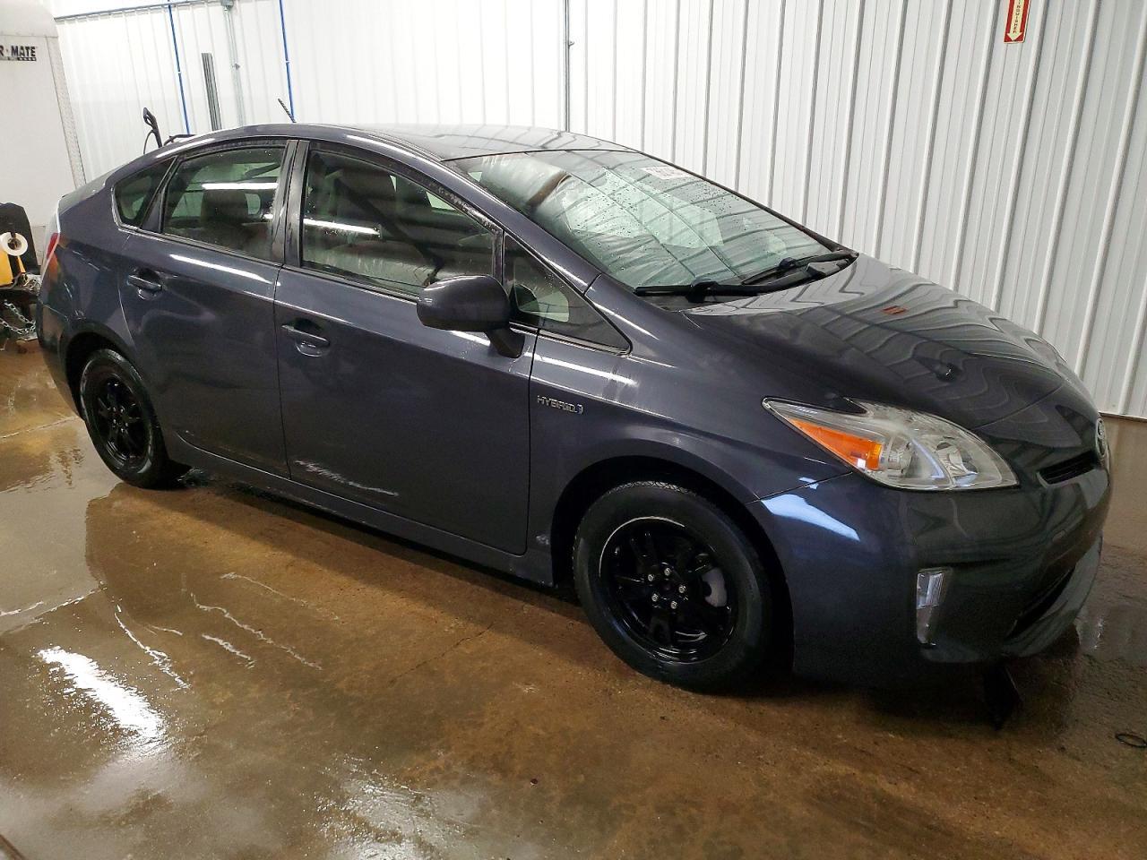 2014 Toyota Prius - Фото 4