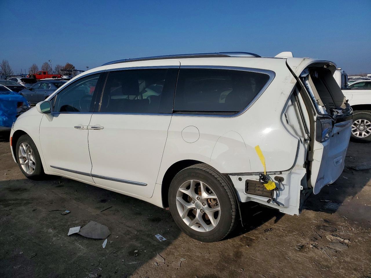 2019 Chrysler Pacifica Touring L Plus - Image 2