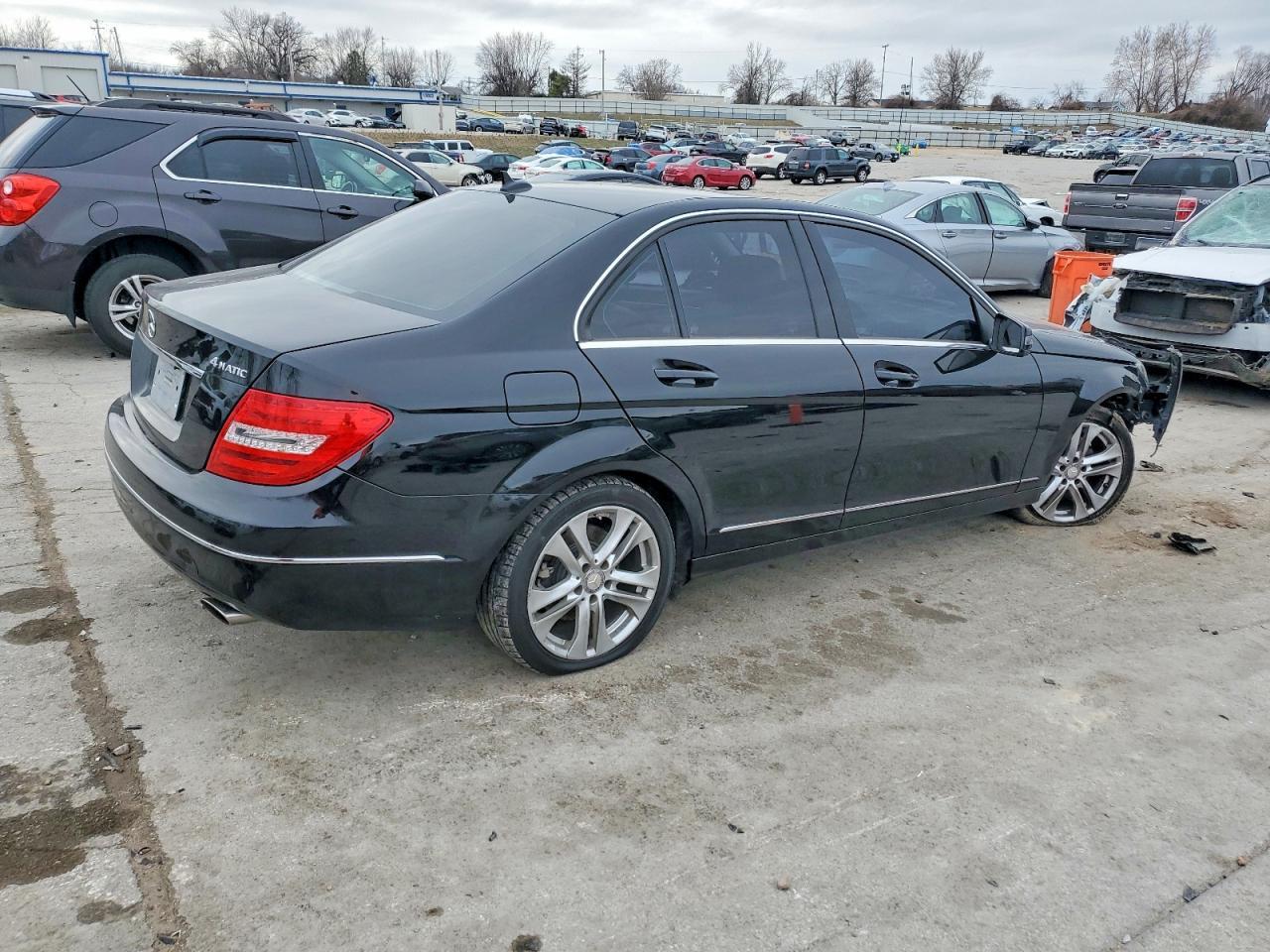 2013 Mercedes-Benz C 300 4Matic - Фото 3