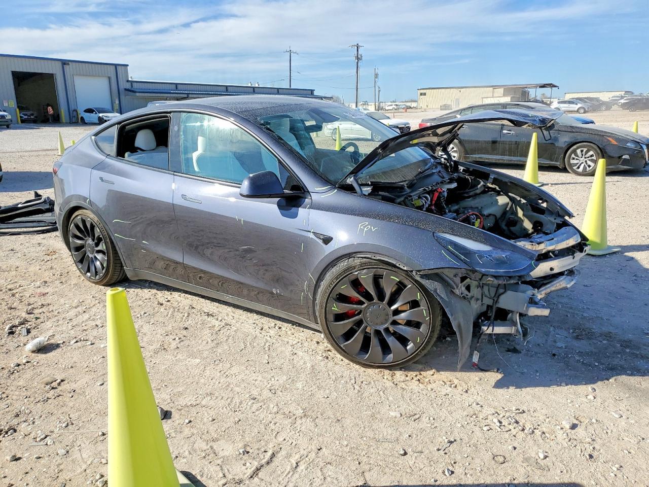 2023 Tesla Model Y - Фото 4