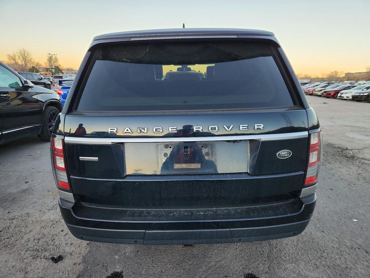 2016 Land Rover Range Rover Supercharged - Image 6