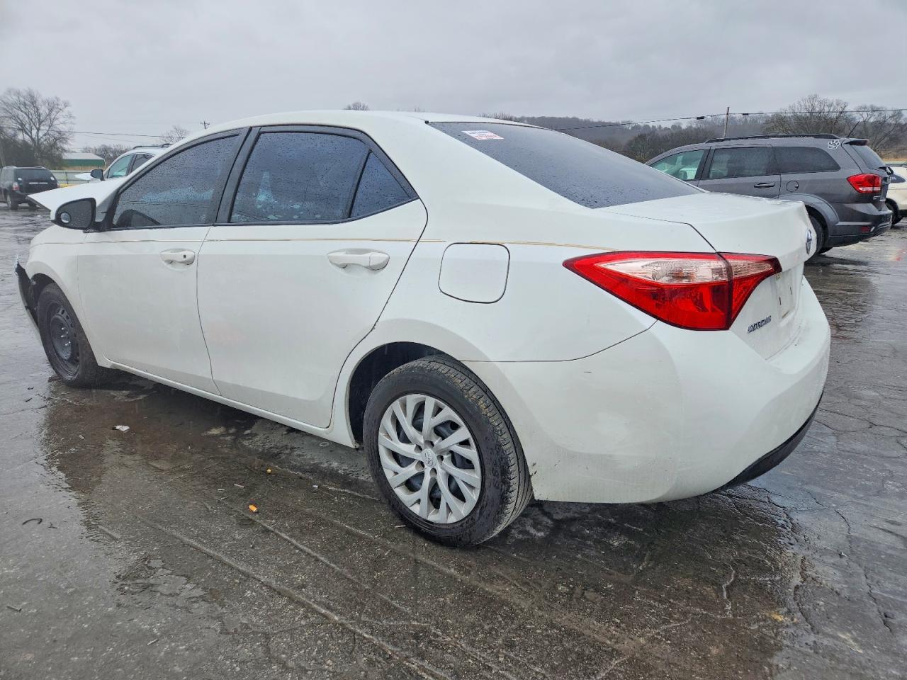 2017 Toyota Corolla L - Фото 2