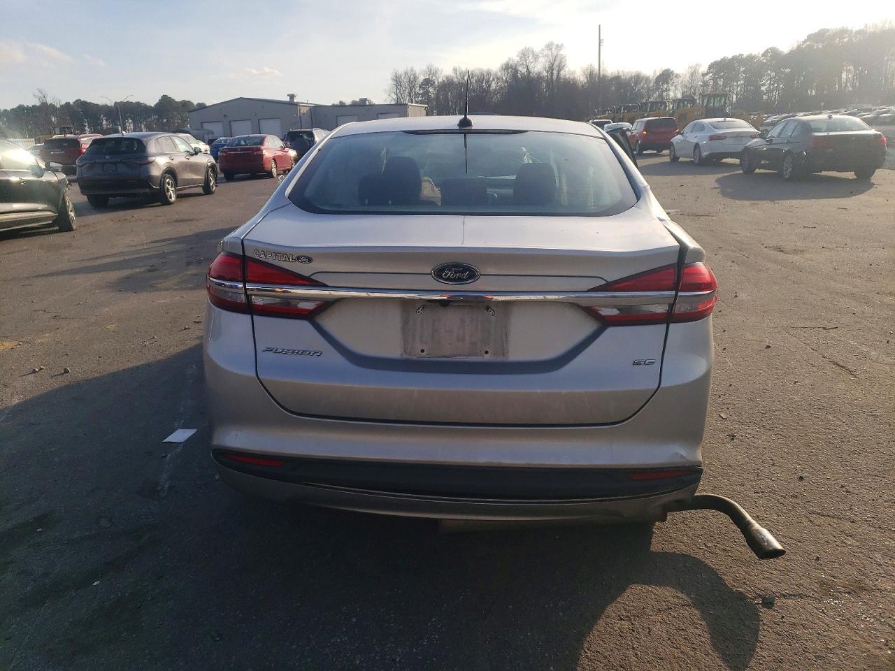 2017 Ford Fusion Se - Фото 6