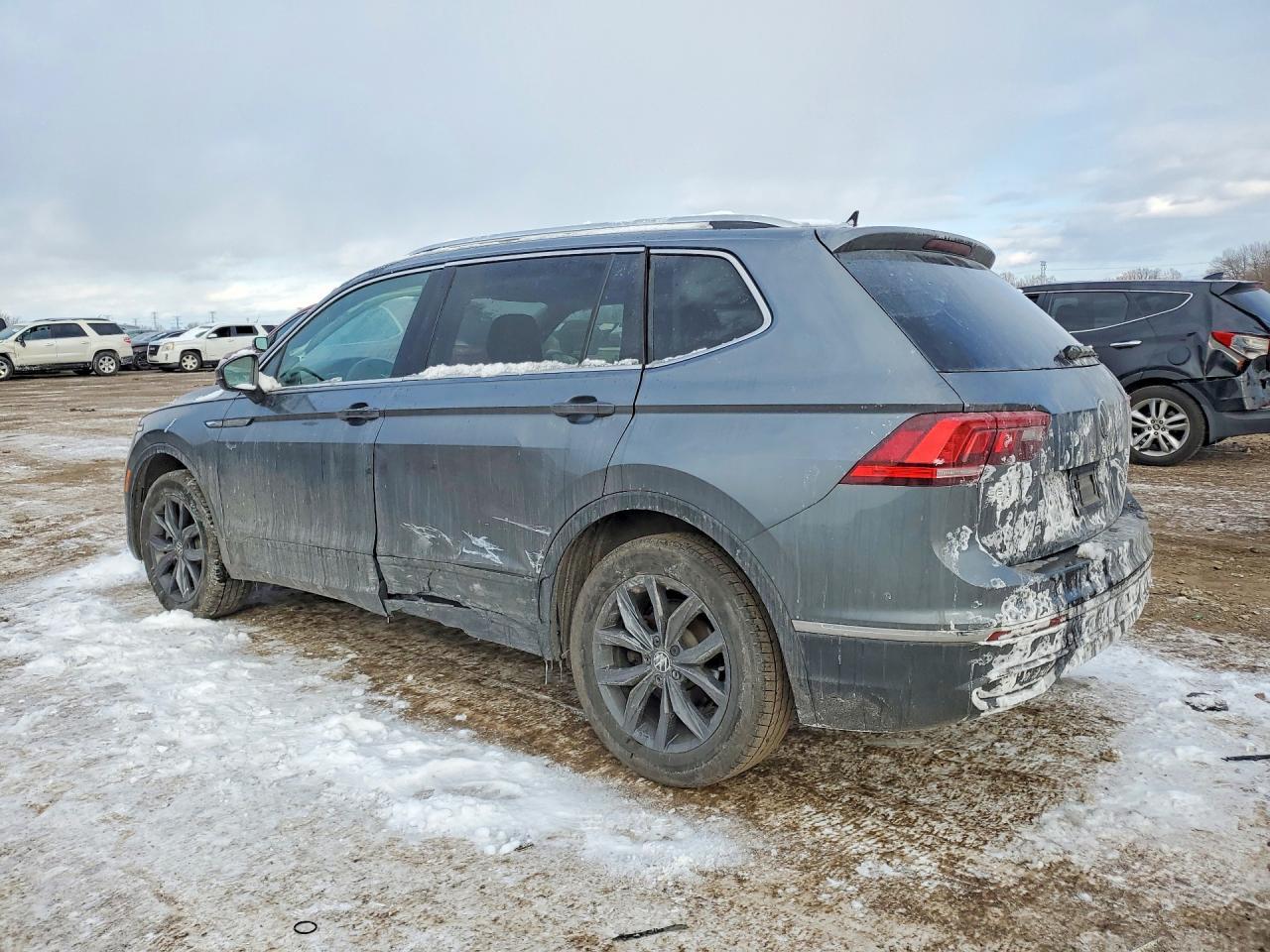 2023 Volkswagen Tiguan Se - Фото 2