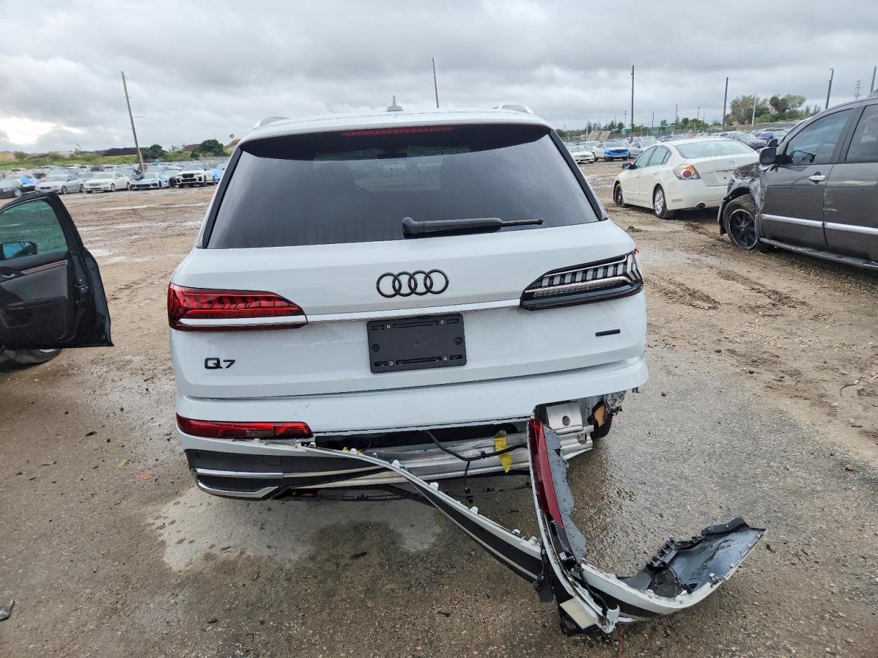 2023 Audi Q7 Premium Plus - Фото 6