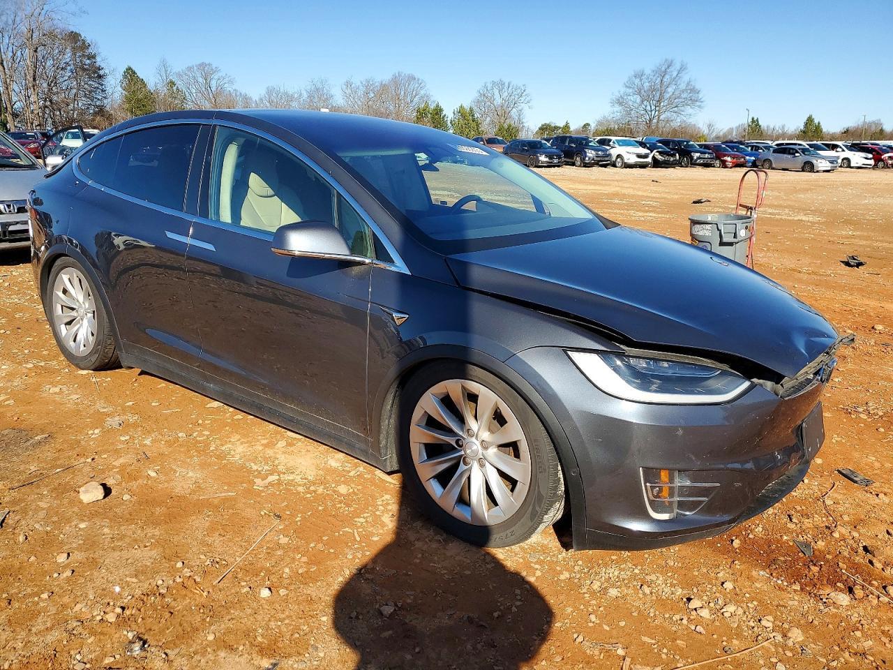 2017 Tesla Model X - Фото 4