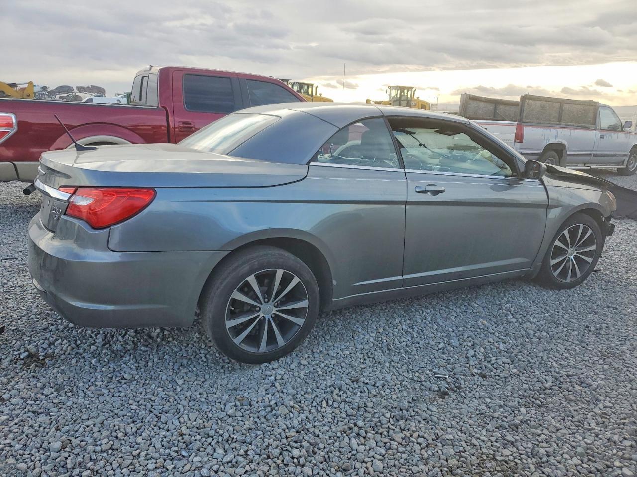 2012 Chrysler 200 S - Фото 3