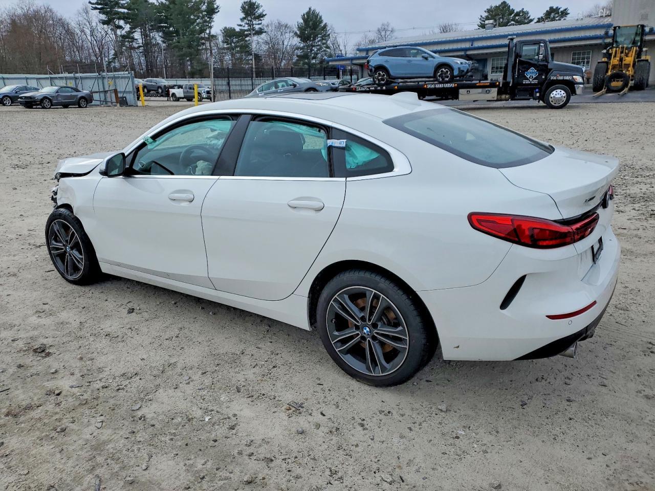 2024 BMW 228Xi - Фото 2