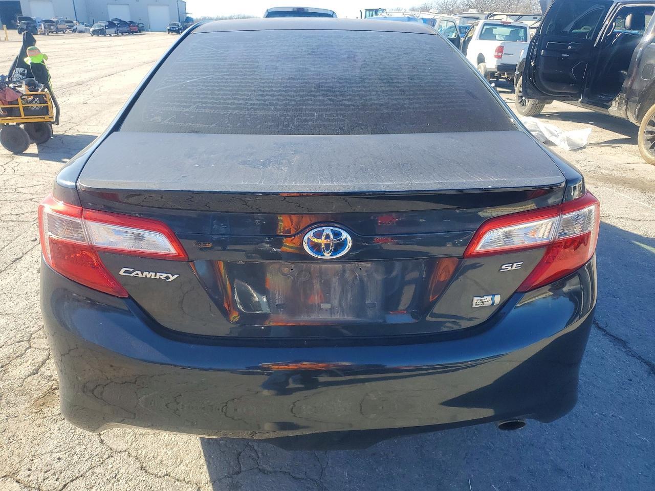 2014 Toyota Camry Hybrid - Фото 6