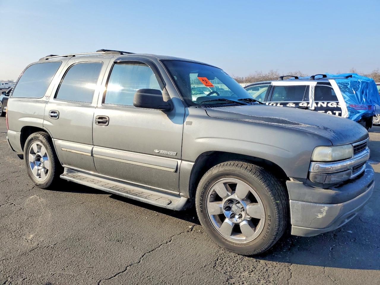 2002 Chevrolet Tahoe C1500 - Фото 4