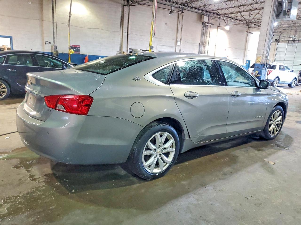 2017 Chevrolet Impala Lt - Фото 3