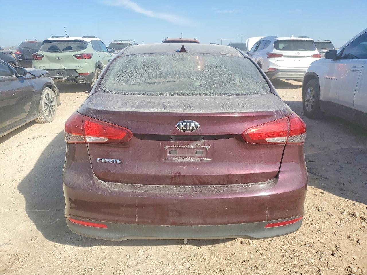 2017 Kia Forte Lx - Image 6