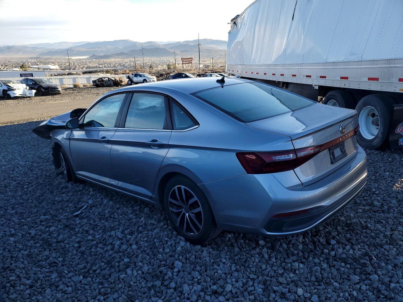 2025 Volkswagen Jetta Se - Фото 2