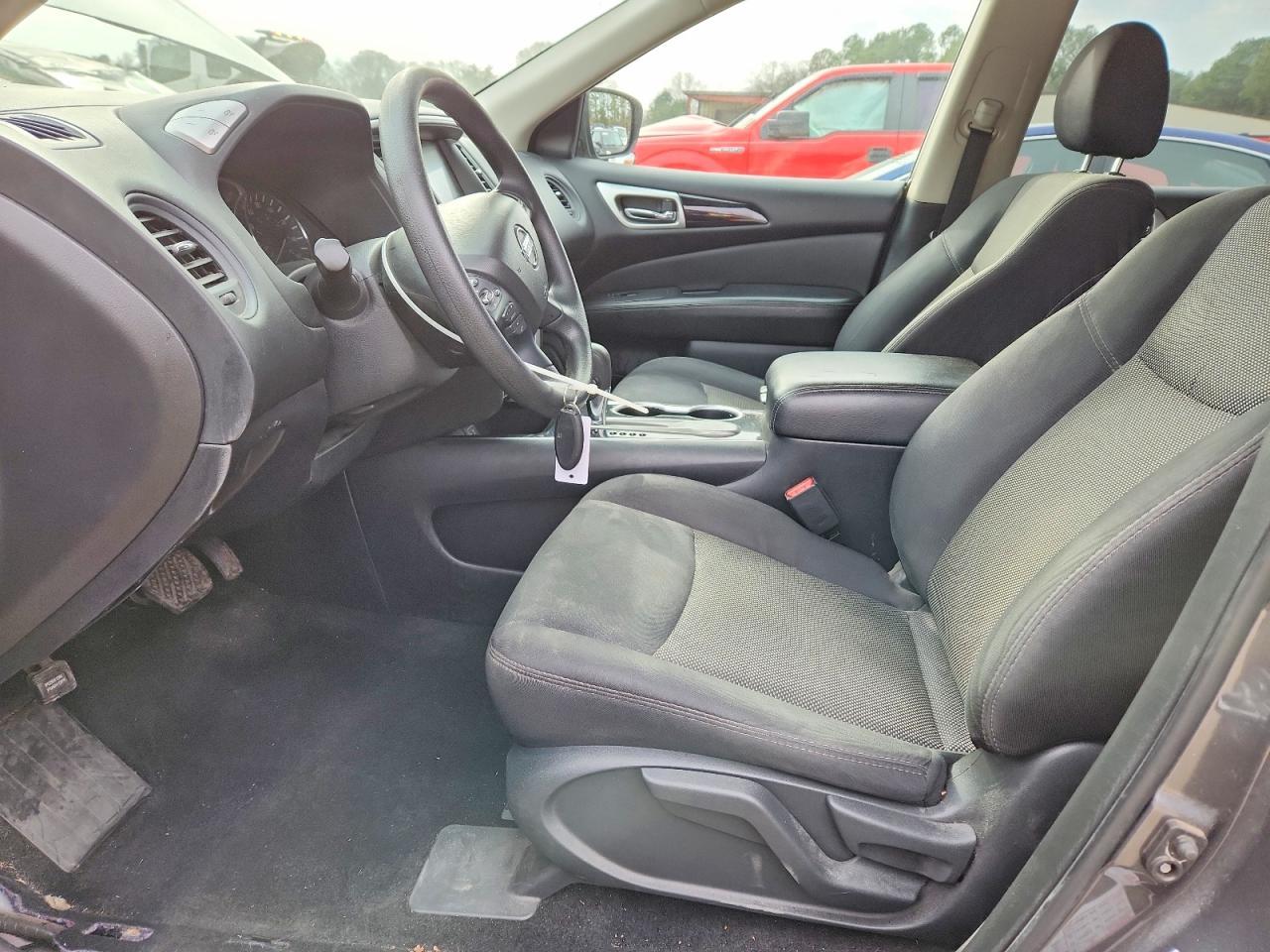 2019 Nissan Pathfinder S - Фото 7