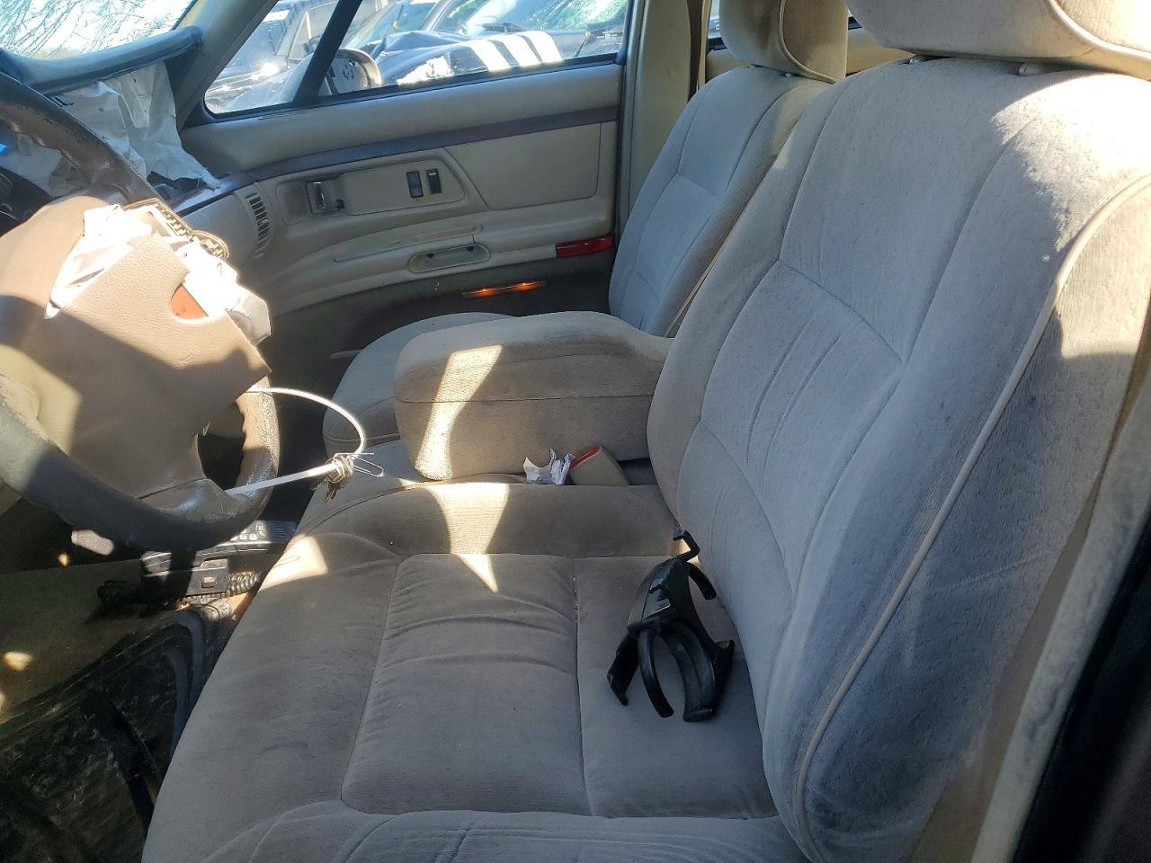 1999 Oldsmobile 88 Base - Фото 7