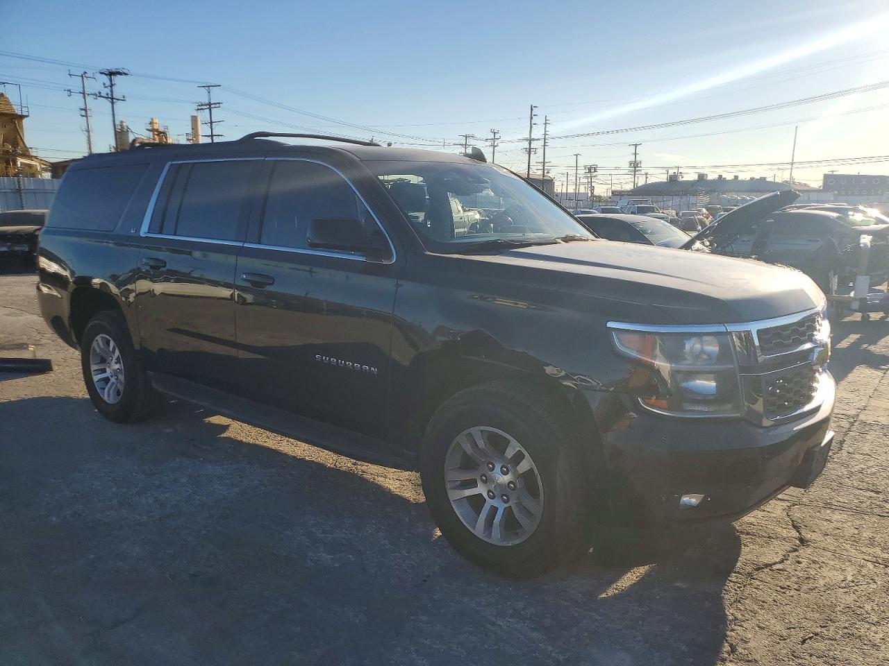 2019 Chevrolet Suburban C1500 Lt - Image 4