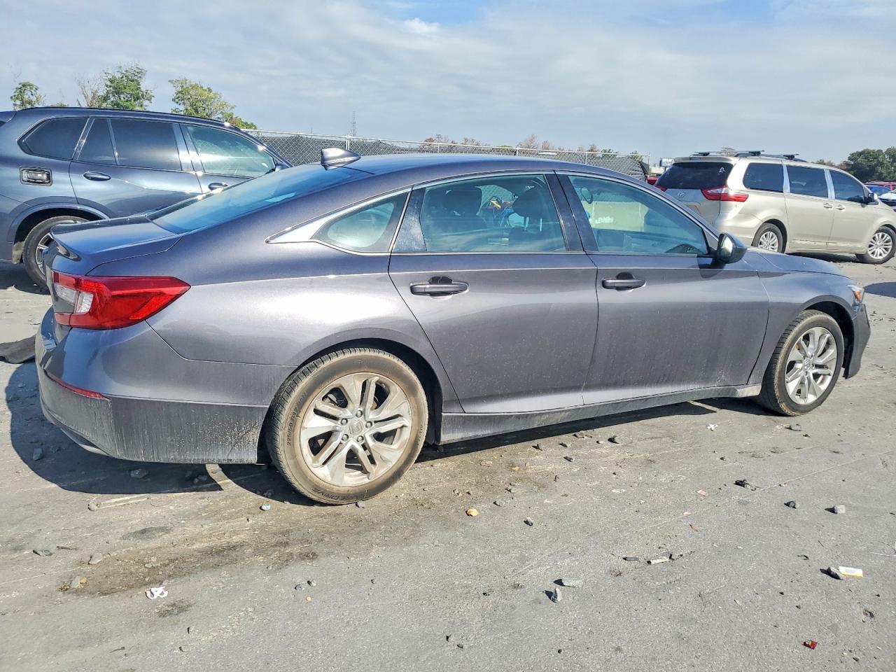 2019 Honda Accord Lx - Фото 3