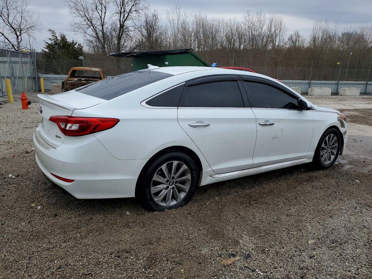 2017 Hyundai Sonata Sport - Фото 3