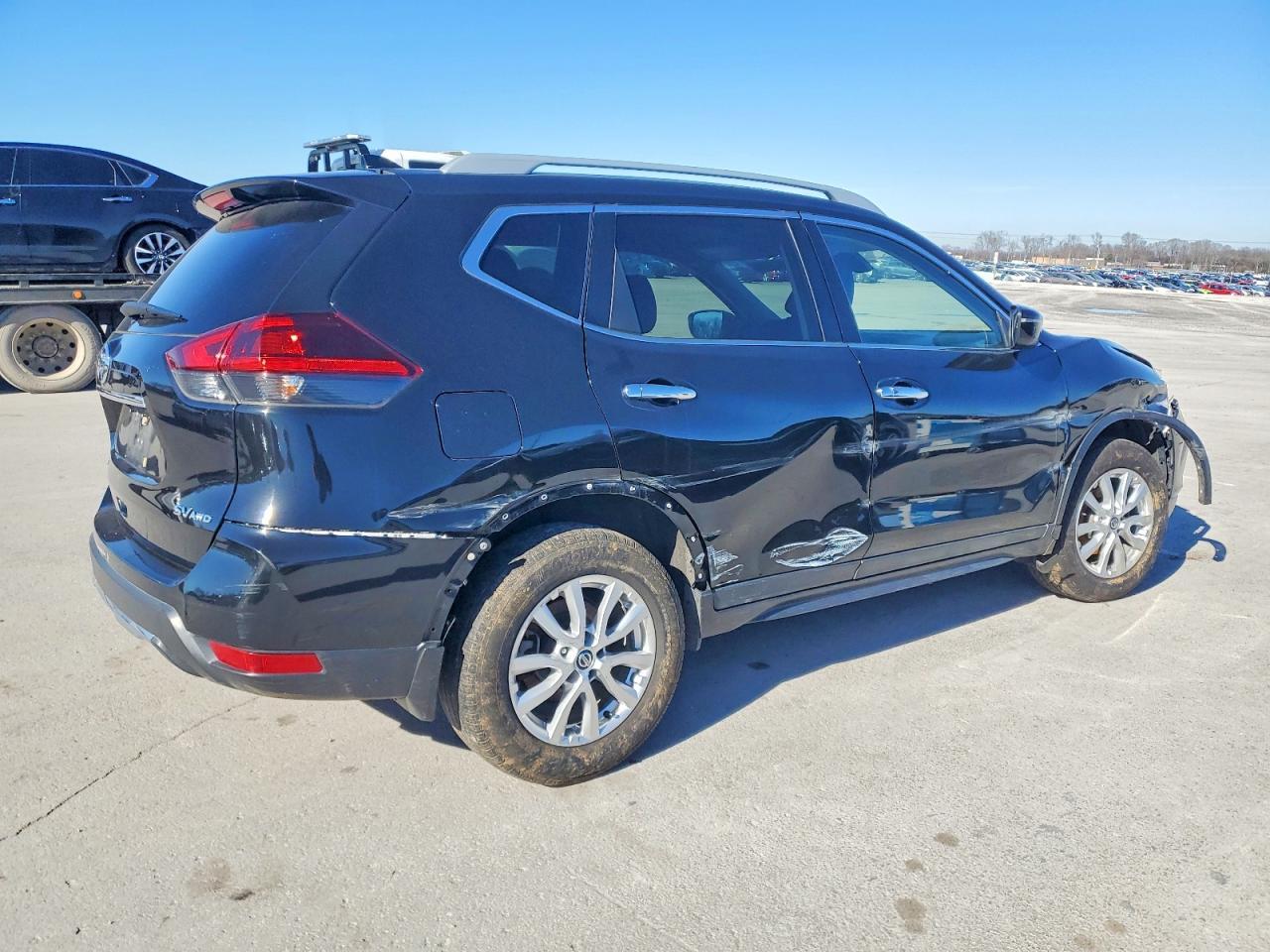 2019 Nissan Rogue S - Фото 3