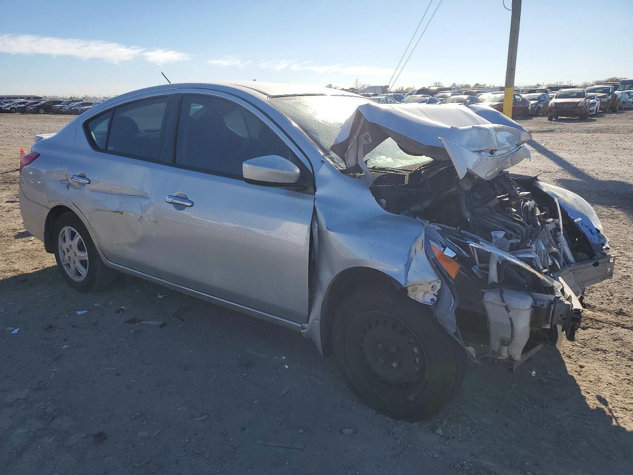 2018 Niss Versa S - Image 4