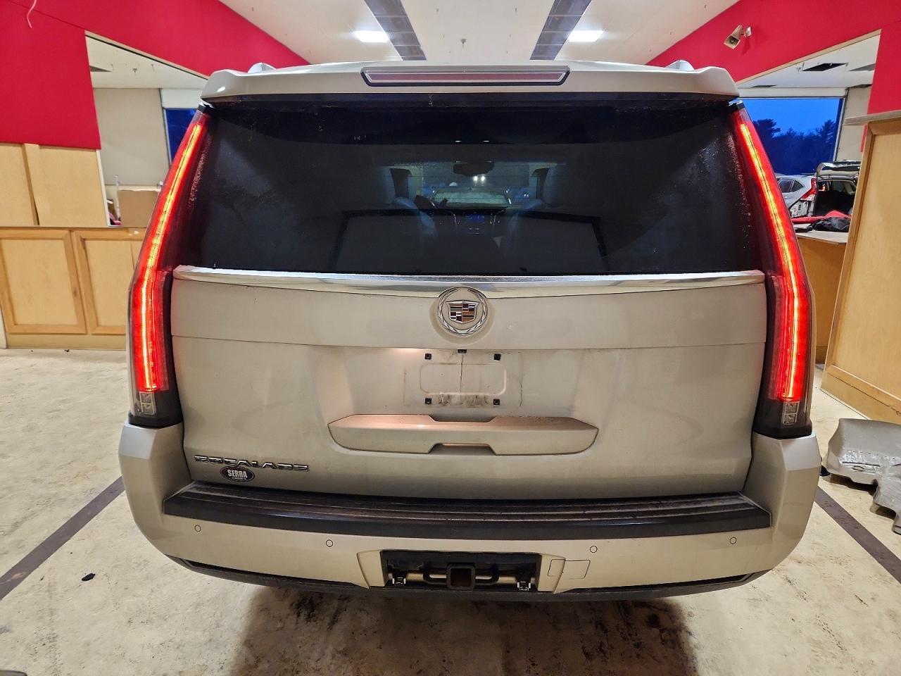 2015 Cadillac Escalade Luxury - Фото 6