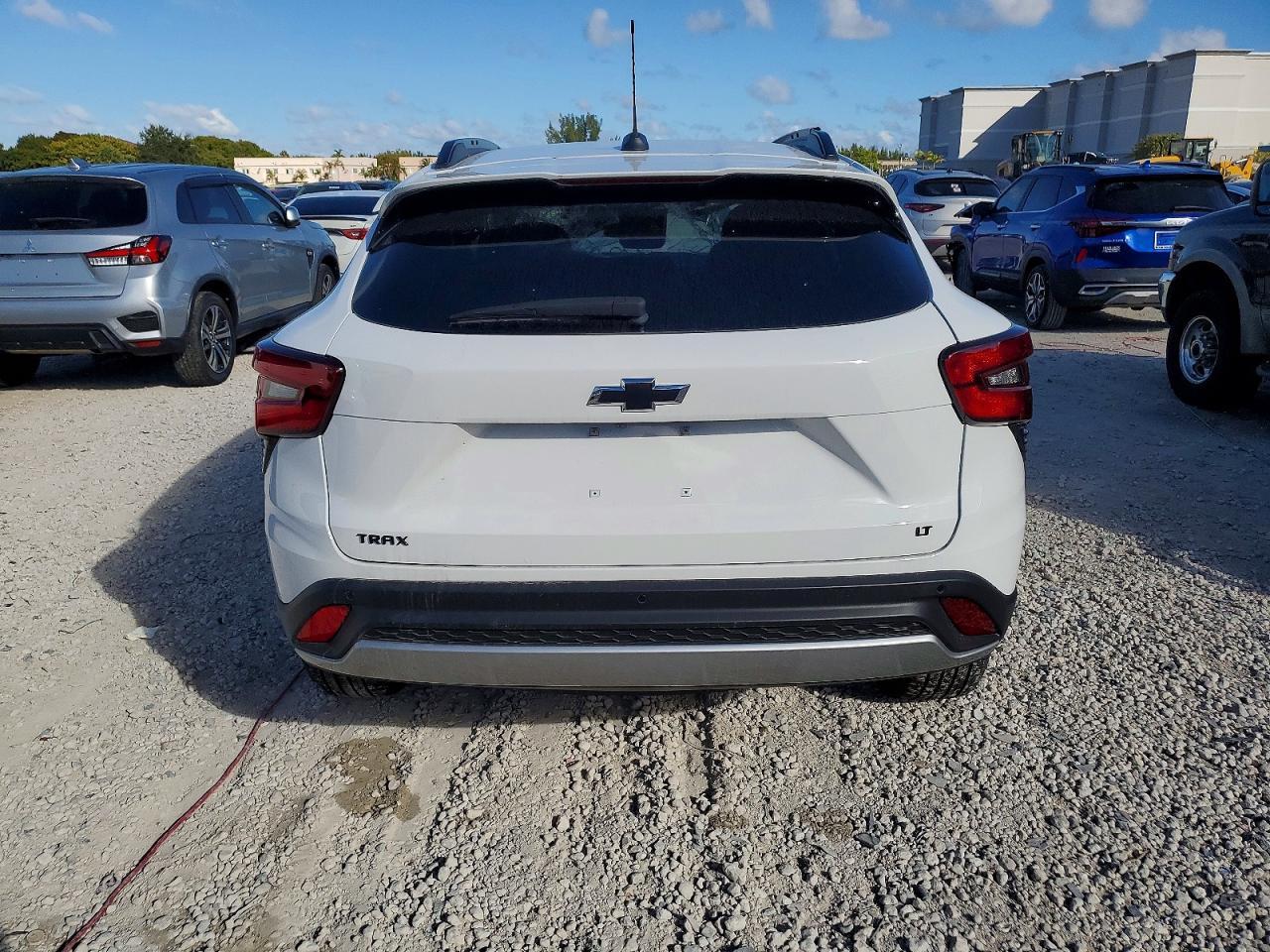 2025 Chevrolet Trax 1Lt - Фото 6