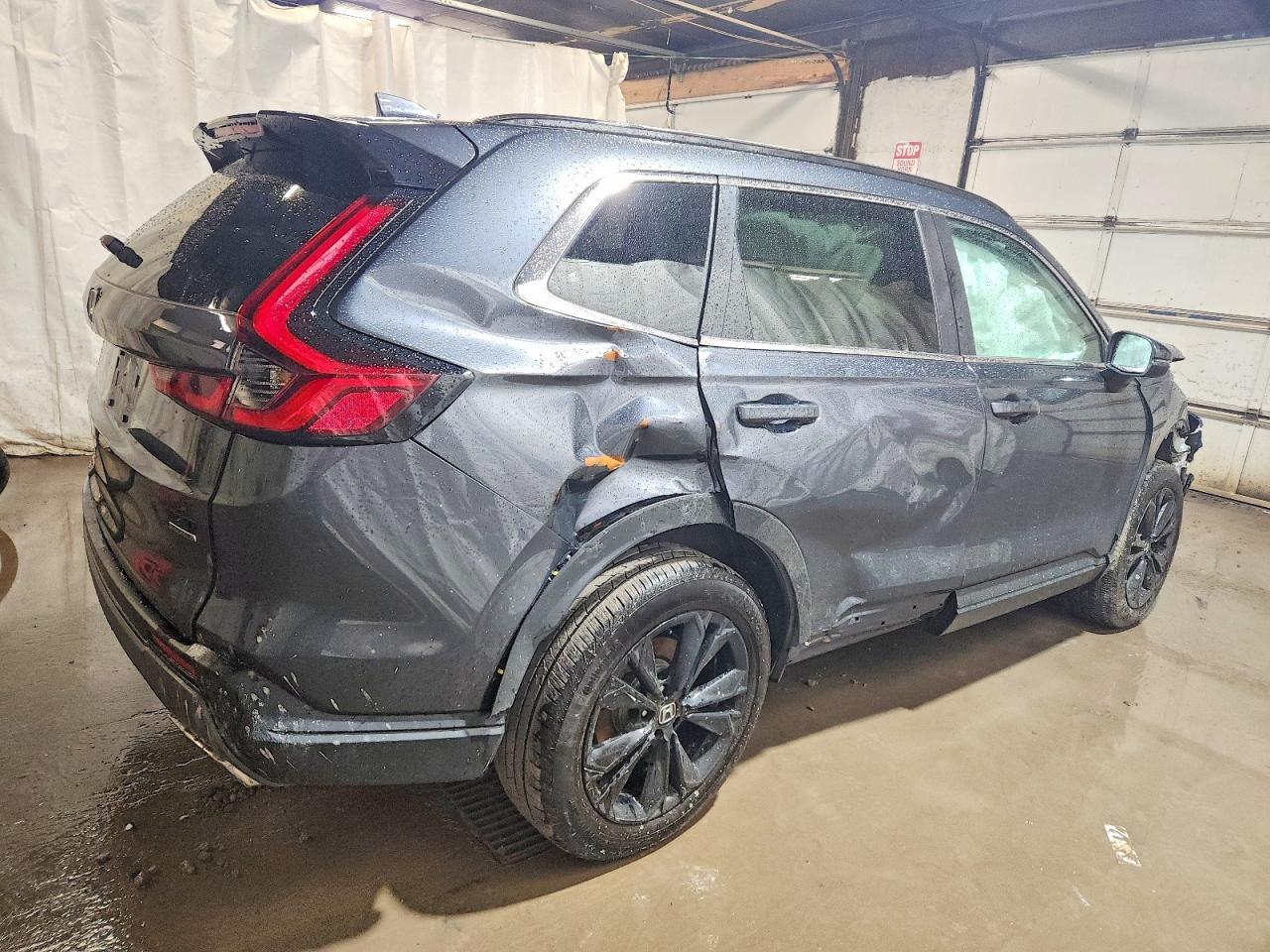 2025 Honda Cr-V Sport Touring - Image 3