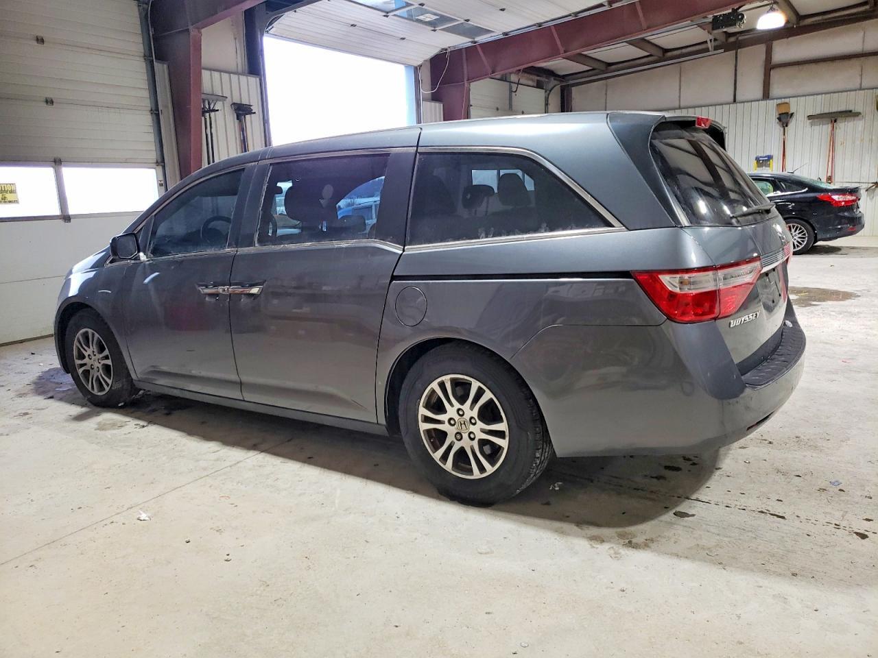 2013 Honda Odyssey Ex - Фото 2