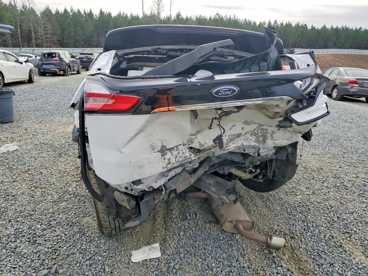 2019 Ford Edge Se - Image 6