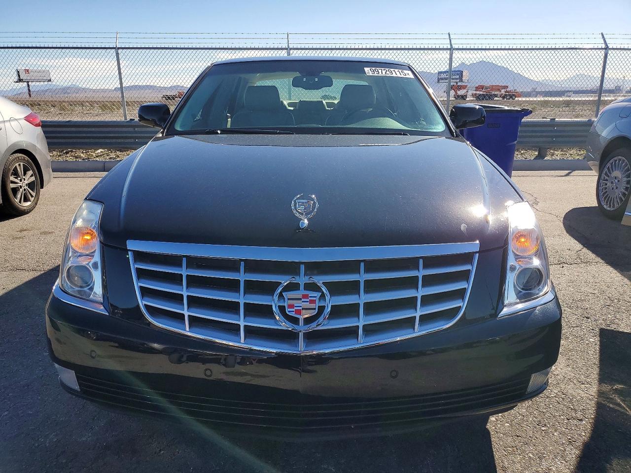 2006 Cadillac Dts - Image 5