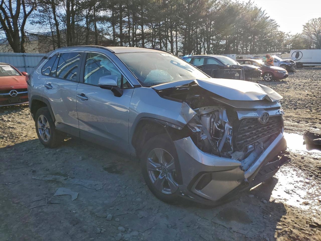 2024 Toyota Rav4 Xle - Image 4