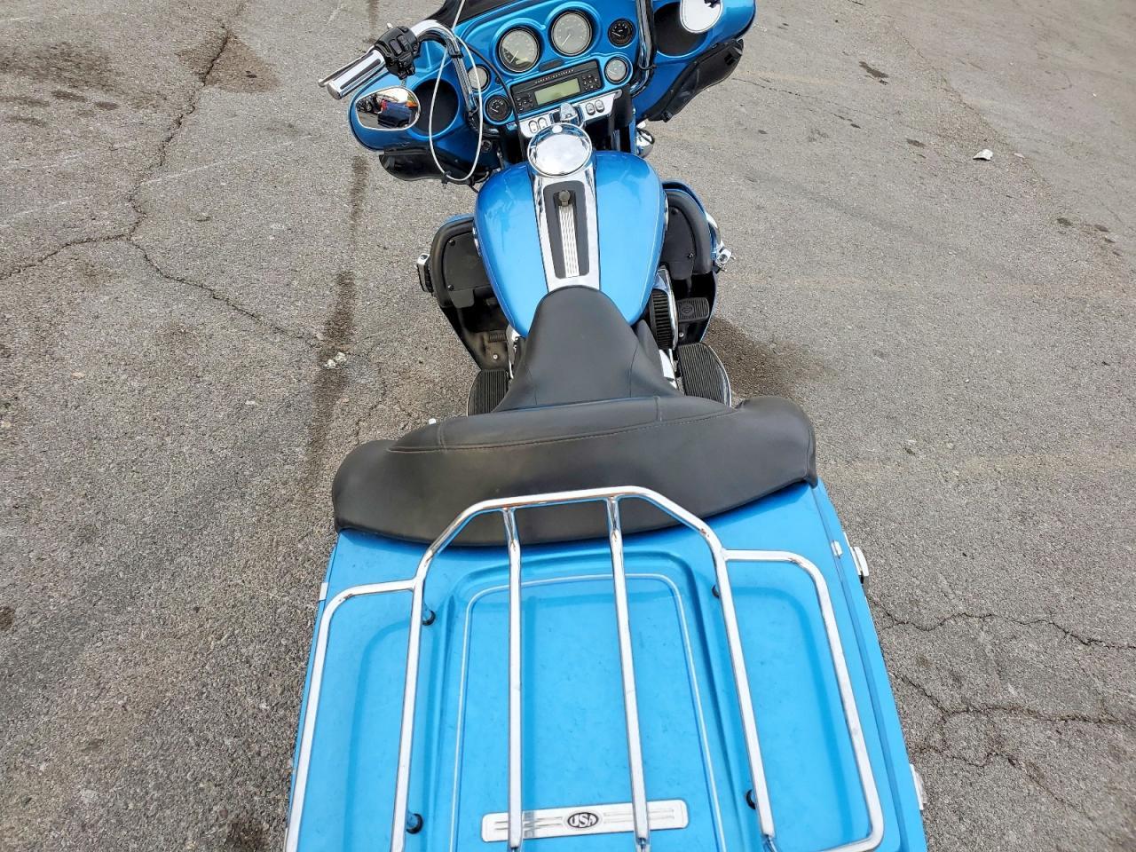 2011 Harley-Davidson Flhtcu - Фото 6