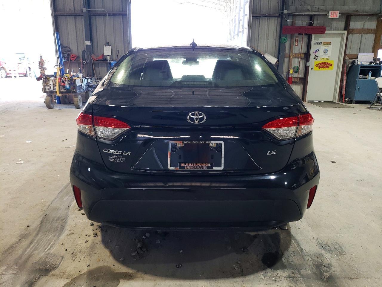 2021 Toyota Corolla Le - Image 6