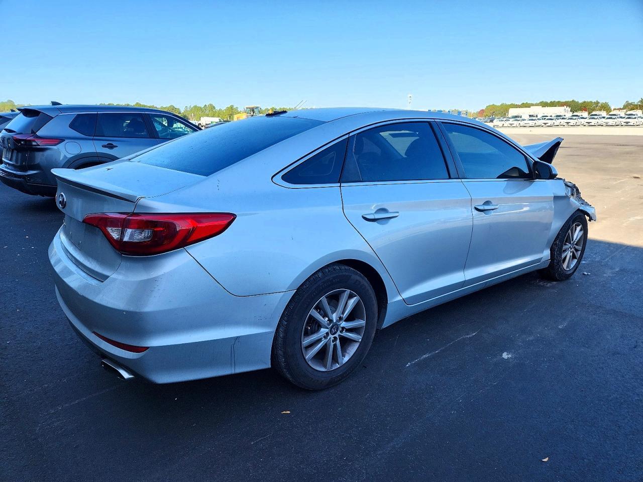 2017 Hyundai Sonata Se - Фото 3