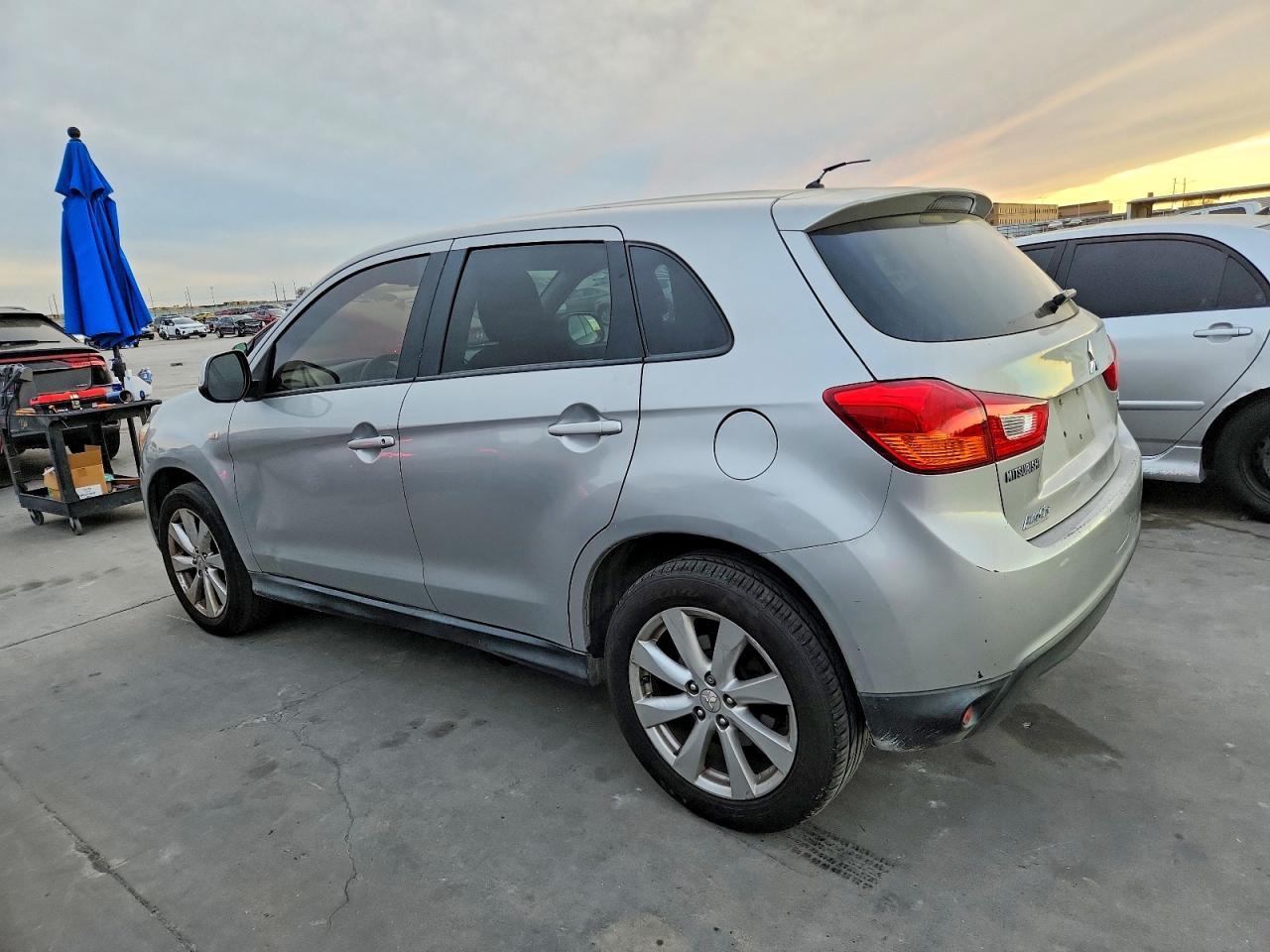 2014 Mitsubishi Outlander Sport Es - Фото 2