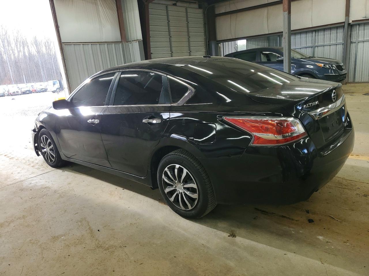 2015 Nissan Altima 2.5 - Фото 2
