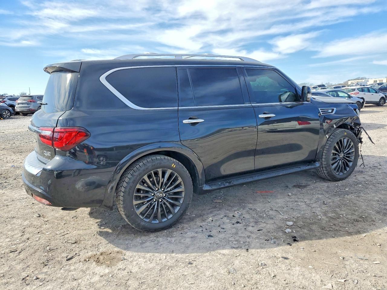 2024 Infiniti Qx80 Luxe - Image 3
