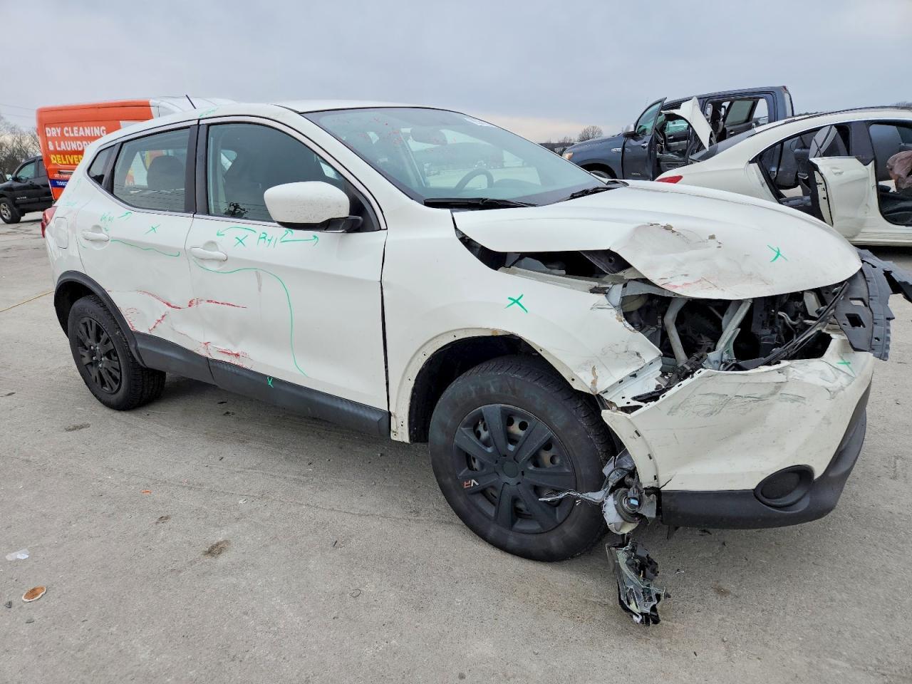 2019 Nissan Rogue Sport S - Фото 4