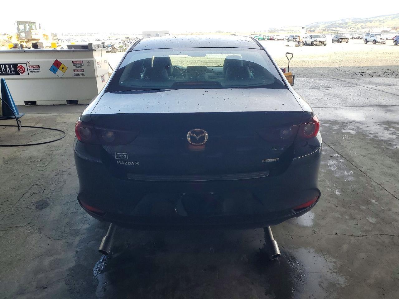 2025 Mazda 3 Preferred - Фото 6