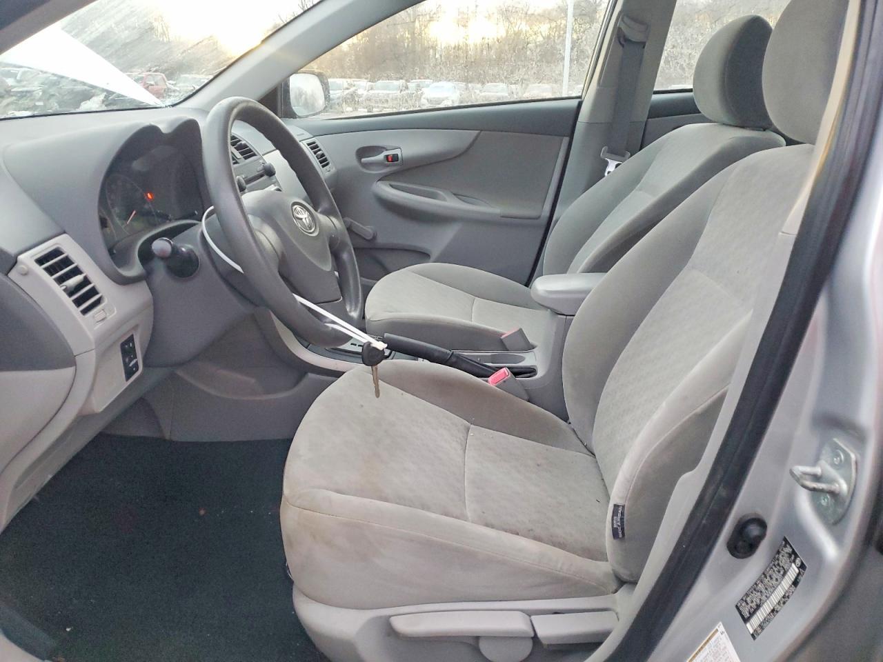 2009 Toyota Corolla Base - Фото 7