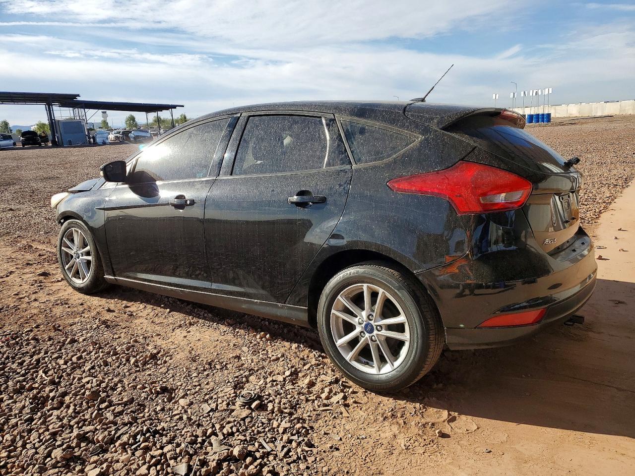 2017 Ford Focus Se - Фото 2