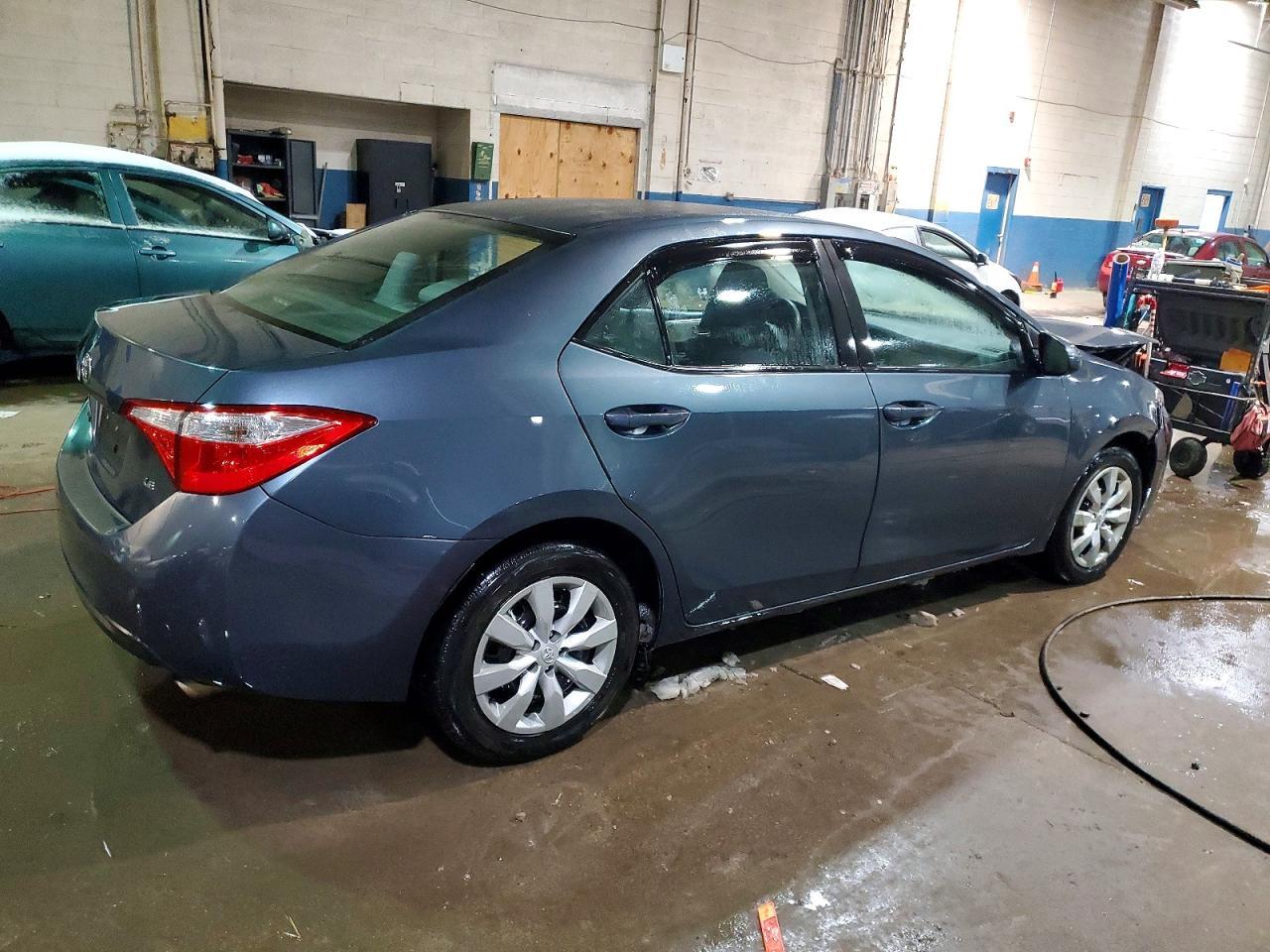 2015 Toyota Corolla L - Фото 3