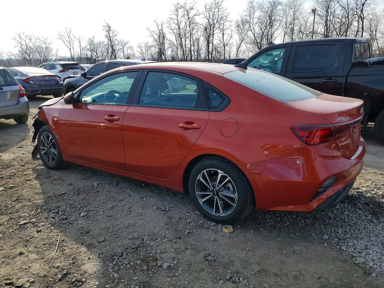 2023 Kia Forte Lx - Фото 2