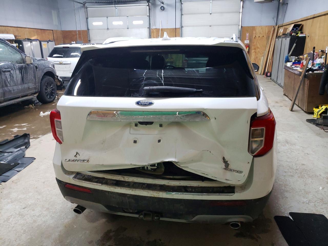 2021 Ford Explorer Limited - Image 6