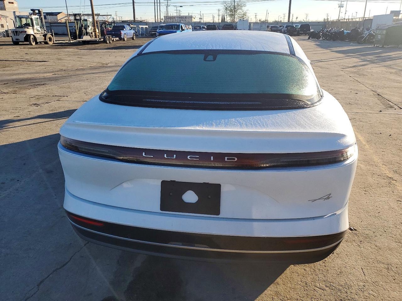 2025 Lucid Motors Air Pure - Image 6
