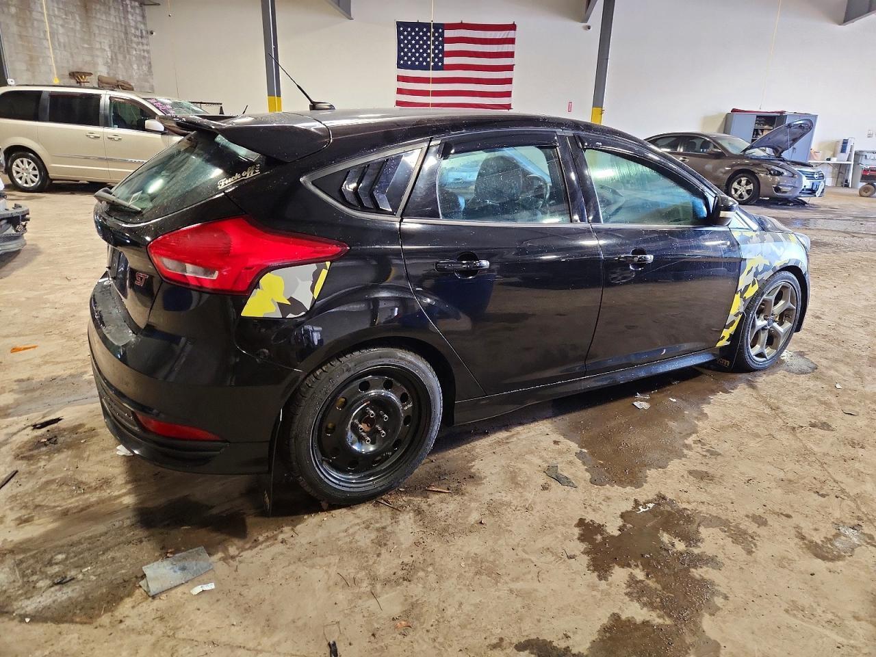2016 Ford Focus St - Фото 3