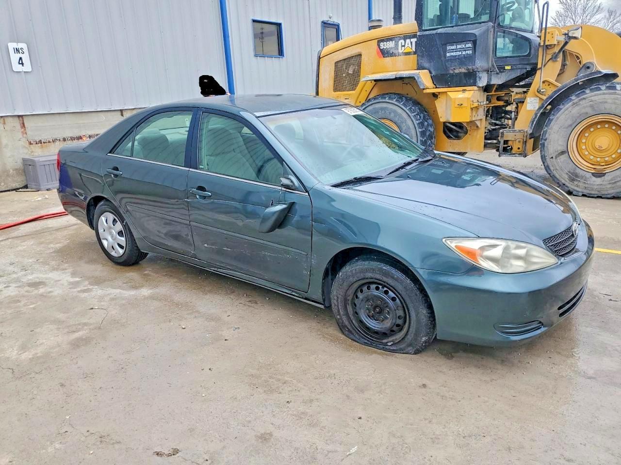 2003 Toyota Camry Le - Фото 4
